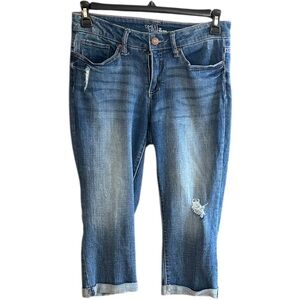 Time and Tru distressed mid-rise cropped ankle jeans Sz 10